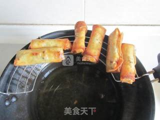 野芹菜春卷的做法步骤：10