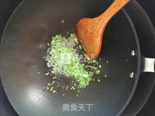 香葱蛋炒饭的做法步骤：7