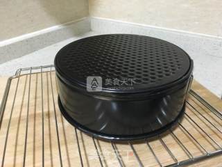 戚风蛋糕的做法步骤：9