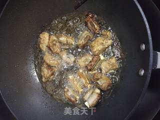 糖醋排骨的做法步骤：5