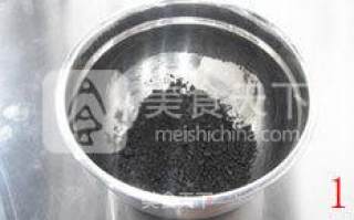 【芒果慕斯】--- 倍受欢迎的四重奏蛋糕的做法步骤：1