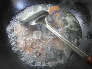 油豆腐莴笋煮腊鸡腿的做法步骤：5