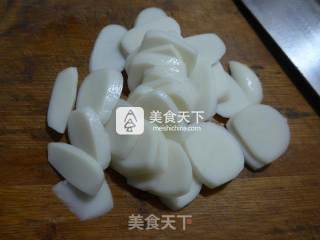 牛肉酱菜芯炒年糕的做法步骤：2
