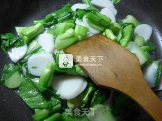 牛肉酱菜芯炒年糕的做法步骤：5