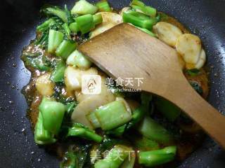牛肉酱菜芯炒年糕的做法步骤：9