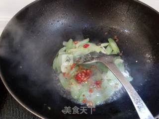 莴笋炒肉的做法步骤：5