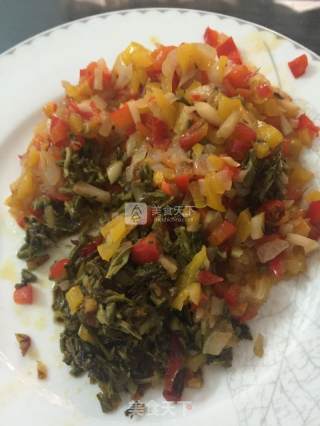 黄油煎馒头拼腌香椿的做法步骤：4