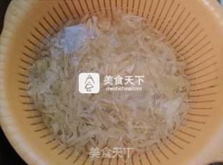 家庭版东北炒肉的做法步骤：2