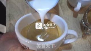 咖啡拉花--雪人的做法步骤：3
