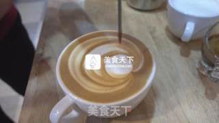 咖啡拉花--雪人的做法步骤：5