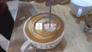 咖啡拉花--雪人的做法步骤：6