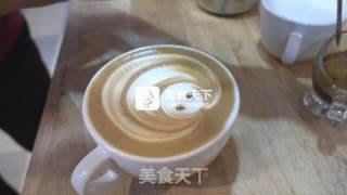 咖啡拉花--雪人的做法步骤：7