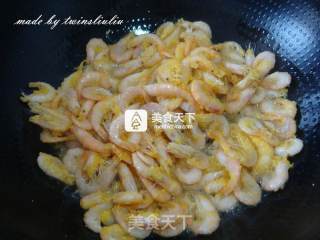 炸海白虾的做法步骤：5