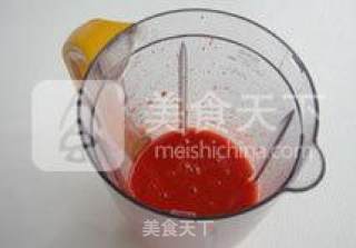 【草莓乳酪慕斯】的做法步骤：2