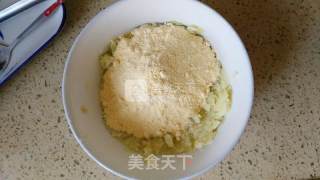 五香土豆饼的做法步骤：4