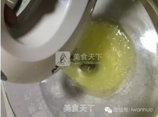 北海道戚风蛋糕的做法步骤：2