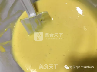 北海道戚风蛋糕的做法步骤：7