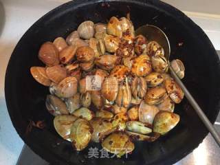 辣炒黄蚬子的做法步骤：7