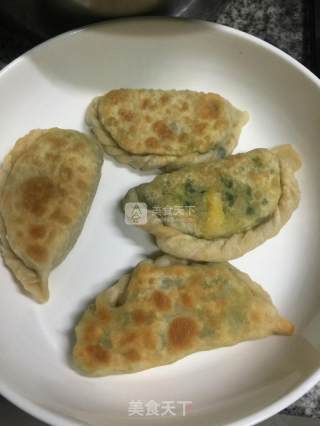 韭菜盒子的做法步骤：12