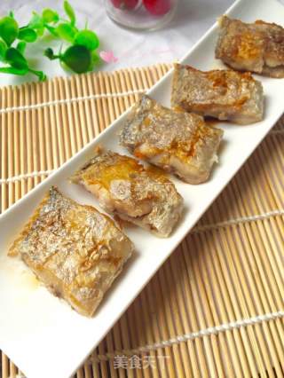 香煎带鱼的做法步骤：5