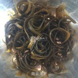海带豆腐汤的做法步骤：1