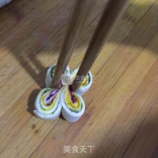 彩蝶花卷的做法步骤：17