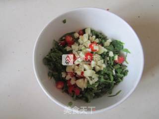 香椿拌花生米的做法步骤：8