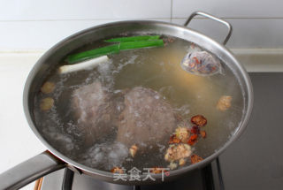 清汤牛肉面的做法步骤：4