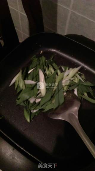 青蒜炒鸡蛋的做法步骤：3