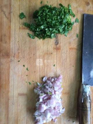 牛肉饭饼的做法步骤：2