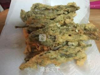 炸香椿鱼的做法步骤：11