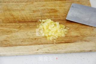 鲜榨草莓菠萝奶昔的做法步骤：8