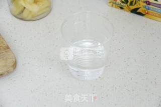 鲜榨草莓菠萝奶昔的做法步骤：10