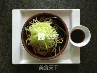 怀旧版满分减腹餐凉拌三丝之【海带莴苣拌胡萝卜】的做法步骤：7