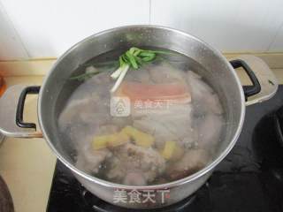 腌笃鲜的做法步骤：4