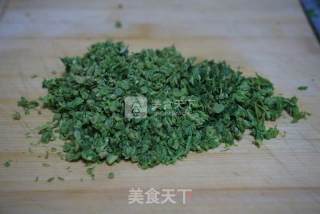 让无数人碎碎念的香椿厚蛋烧的做法步骤：3