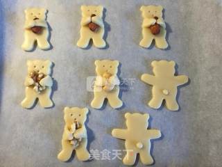 抱抱小熊饼干的做法步骤：9