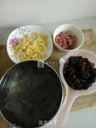 酸汤的做法步骤：1