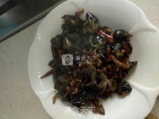 酸汤的做法步骤：7