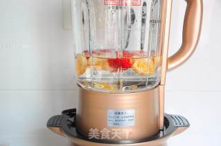 火甘草莓汁的做法步骤：3