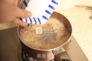 雪蛤雪燕百合润肺汤的做法步骤：8