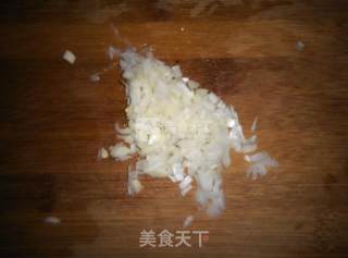 茼蒿虾皮的做法步骤：4