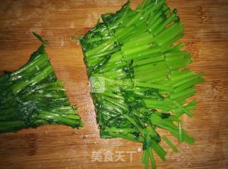 茼蒿虾皮的做法步骤：6