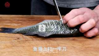 百无禁忌的滋补汤【清蒸鲫鱼】的做法步骤：1