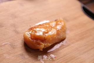 减脂增肌必学——玫瑰烟熏鸡胸肉套餐的做法步骤：1