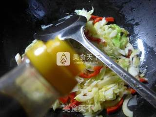 雷笋炒牛心菜的做法步骤：11