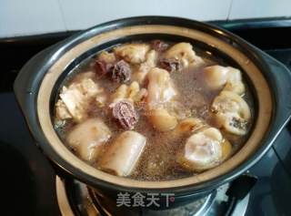 话梅猪手的做法步骤：4