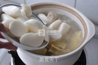 山药炖汤的做法步骤：4