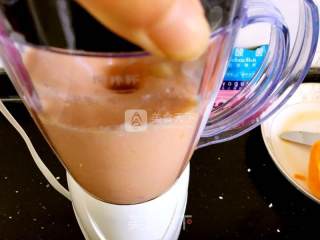 木瓜香蕉酸奶奶昔的做法步骤：4
