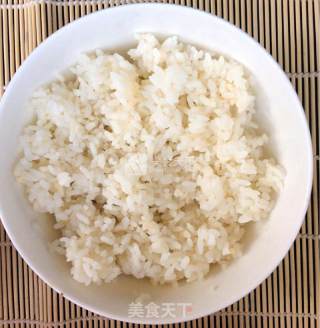 浓郁酱香炒饭的做法步骤：1